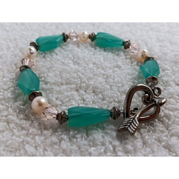 Sea Blue Chalcedony & Genuine Pearl Bracelet Arrow & Heart Clasp - Picture 3 of 6